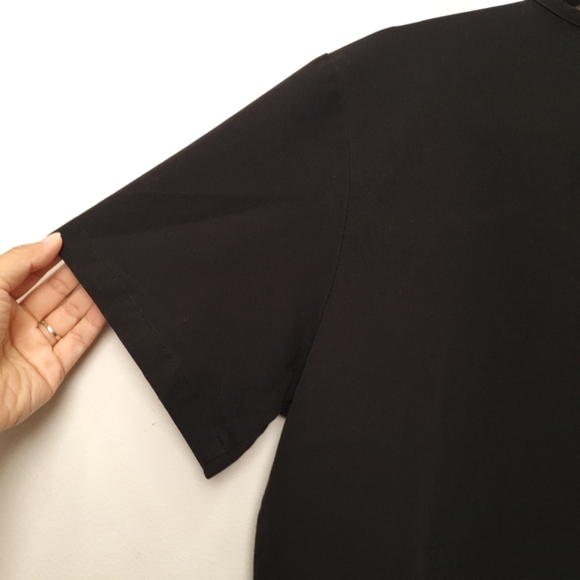 FIGS Technical Collection Three Pocket Scrub Top FM1500 Men's Black Size M - Picture 10 of 16